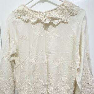 Lovely  Size M  Women’s  Crème  White Embroidered Linen Long Sleeves